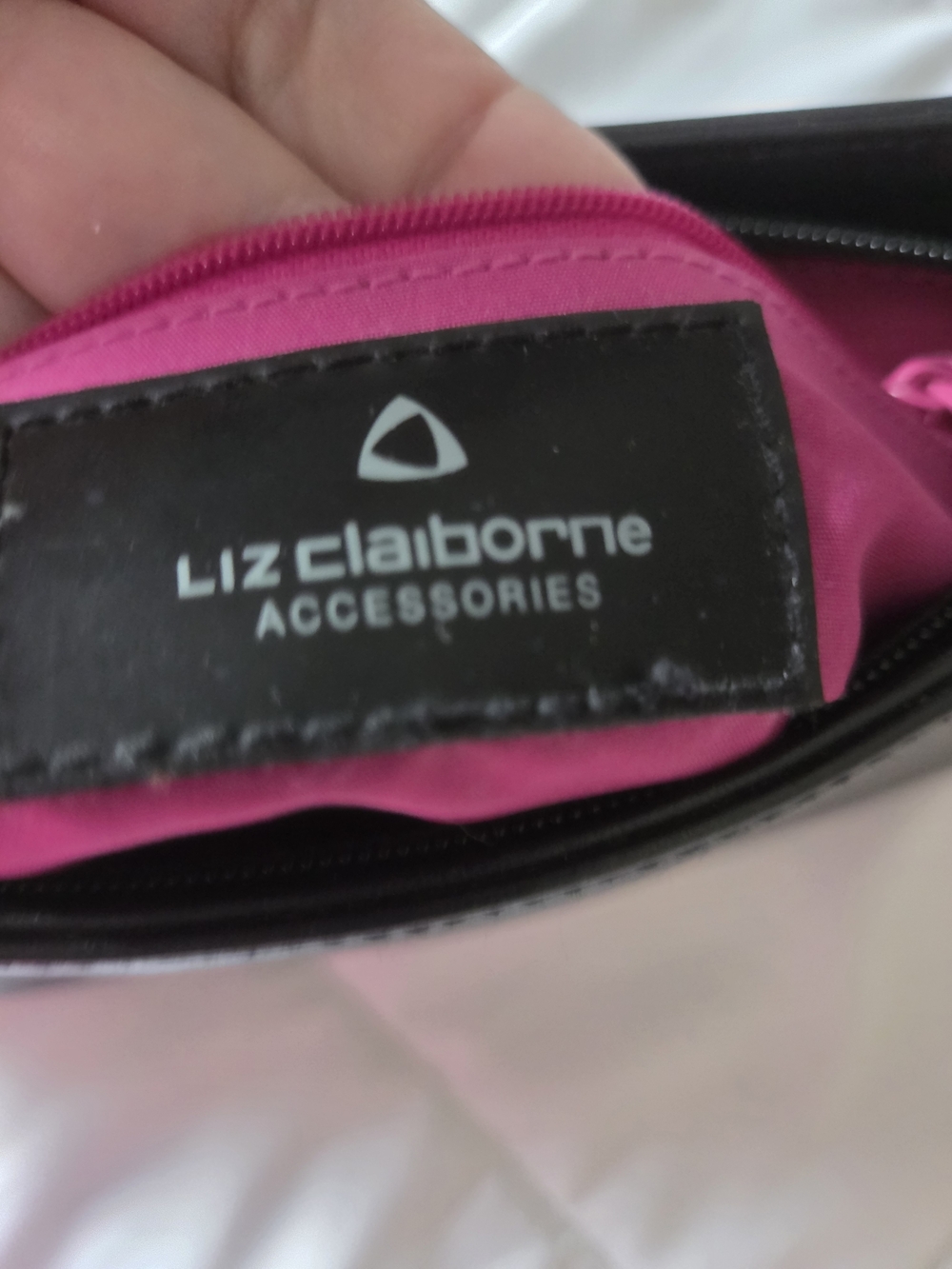 Liz Claiborne Black Mini Shoulder Bag - Picture 2 of 8